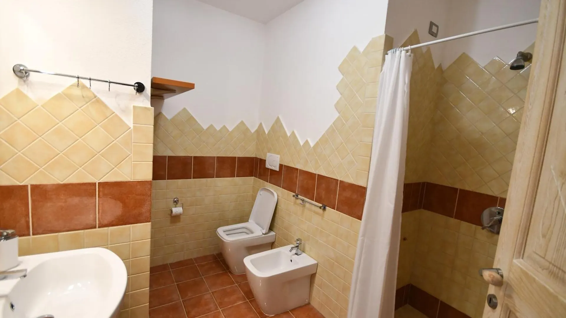 Appartamento Vista Mare Punta Tegge La Maddalena  Vakantiehuis