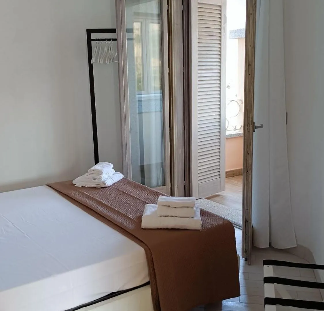 Appartamento Vista Mare Punta Tegge La Maddalena  La Maddalena (Sassari)